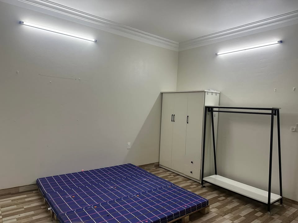 Phòng Khép Kín Trung Tâm Hạ Long - Full Nội Thất, Giá 2.2 Triệu/Tháng