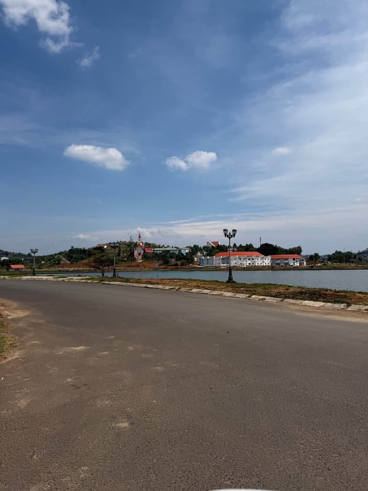 Đất nền Đào Duy Từ Gia Nghĩa 560m² - Lô góc 2 mặt tiền view hồ