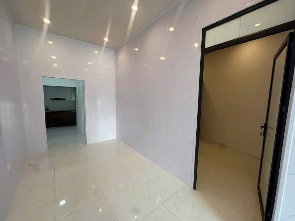 Nhà riêng Cao Kỳ Vân, Bắc Giang 60m² - Ô tô vào tận nhà, full nội thất!