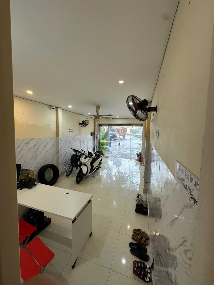 Mặt bằng kinh doanh Trần Quý Cáp Đống Đa 70m² - Vị trí đắc địa!
