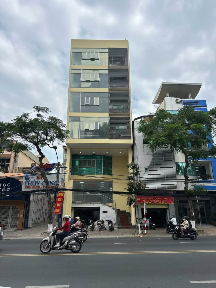 Cho thuê Tòa nhà 6 tầng MT Trần Hưng Đạo, Cần Thơ - 1145m² - Kinh doanh đỉnh cao
