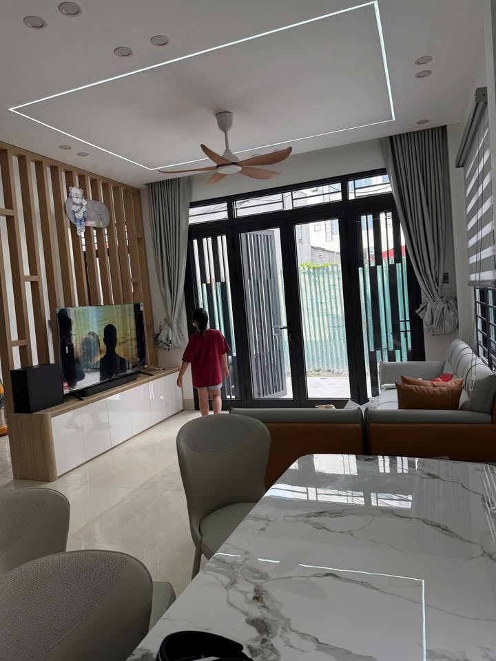 Nhà 50m² 3 Tầng Trung Tâm Lạng Sơn - 2.x Tỷ, Sẵn Sàng Ở Ngay