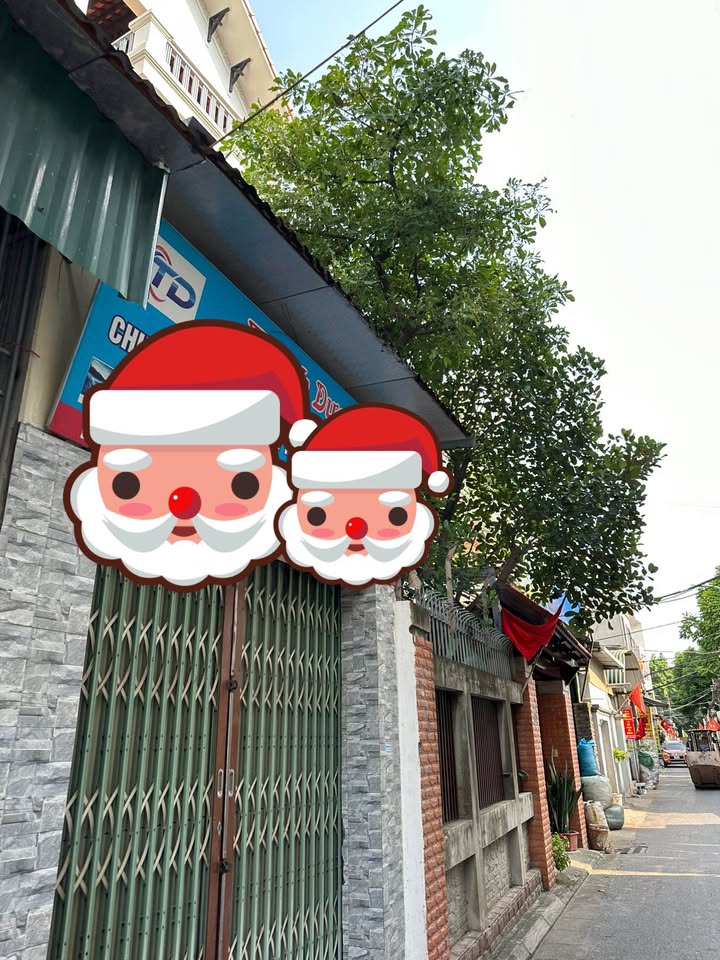 Nhà Phố Bắc Cầu Long Biên 52m² chỉ 2 tỷ - Ô tô vào tận nhà!