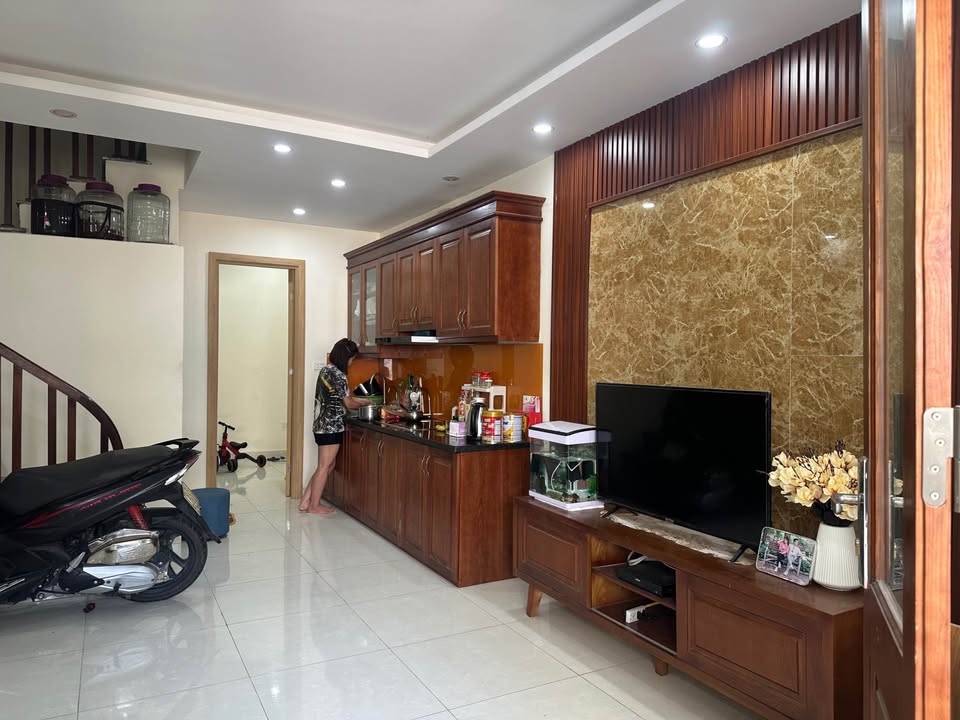 Nhà riêng Phúc Lợi Long Biên 40m² giá 2.68 tỷ - Sẵn sàng ở ngay!