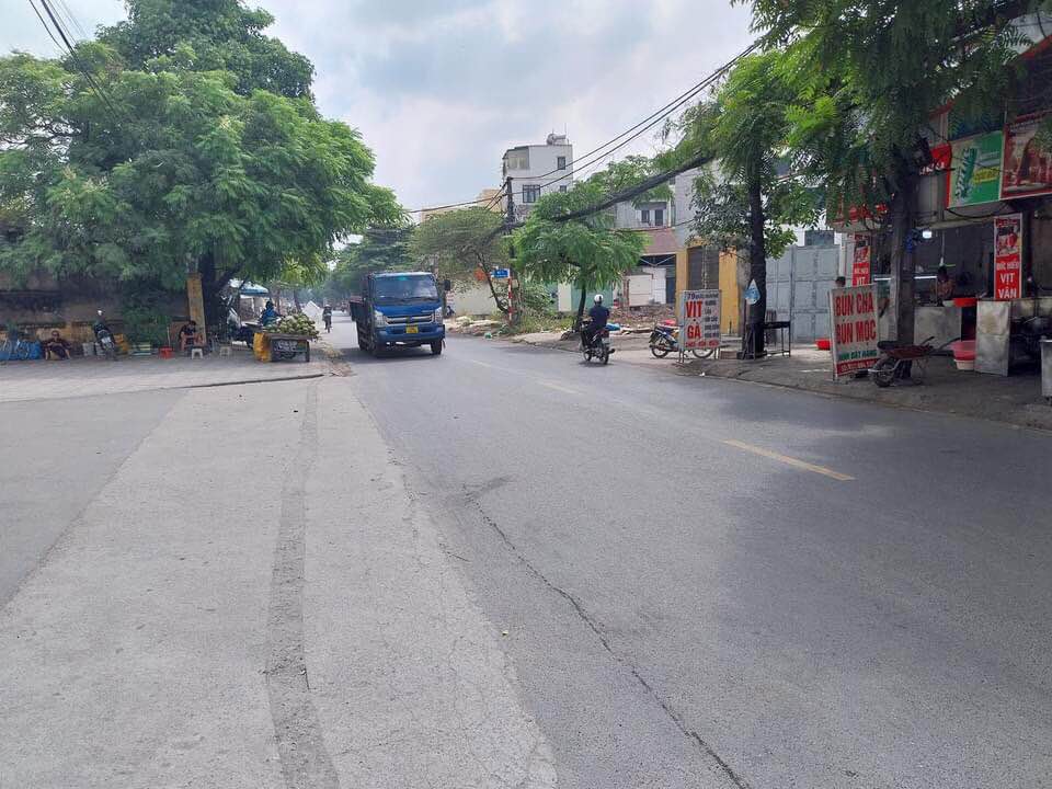 Nhà 36m² 5 tầng Phường Đức Giang, Long Biên - 4 Tỷ, Ô tô đỗ cửa