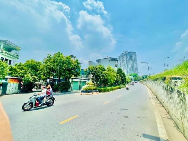 Nhà Phố Ngọc Thụy, Long Biên 34m² - 6.8 tỷ - Mặt tiền kinh doanh đắc địa!