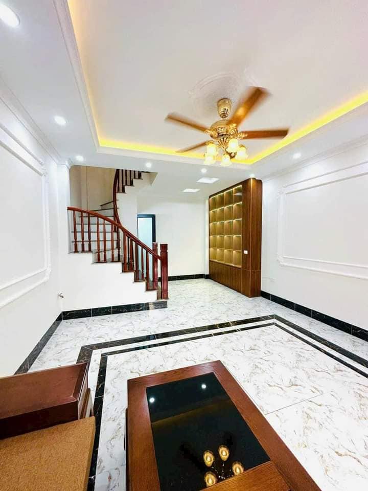 Nhà 31m² Vũ Xuân Thiều, Long Biên - 5.5 Tầng Full Nội Thất, Giá 3.6 Tỷ