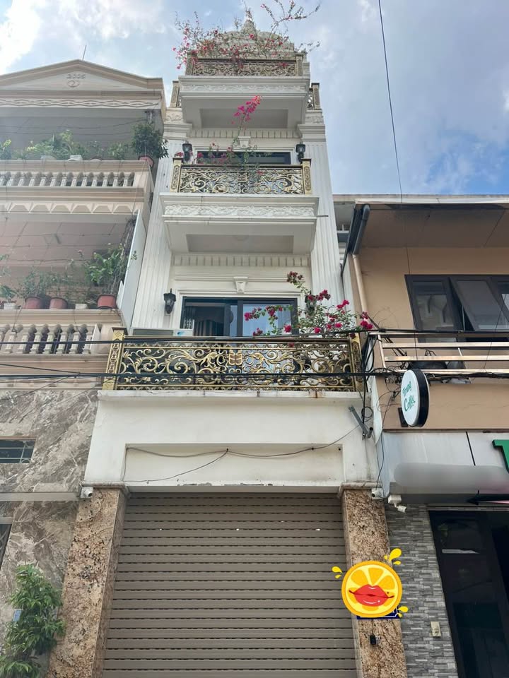 Nhà Phố Thạch Bàn, Long Biên 50m² - Mặt tiền kinh doanh, ô tô tránh!