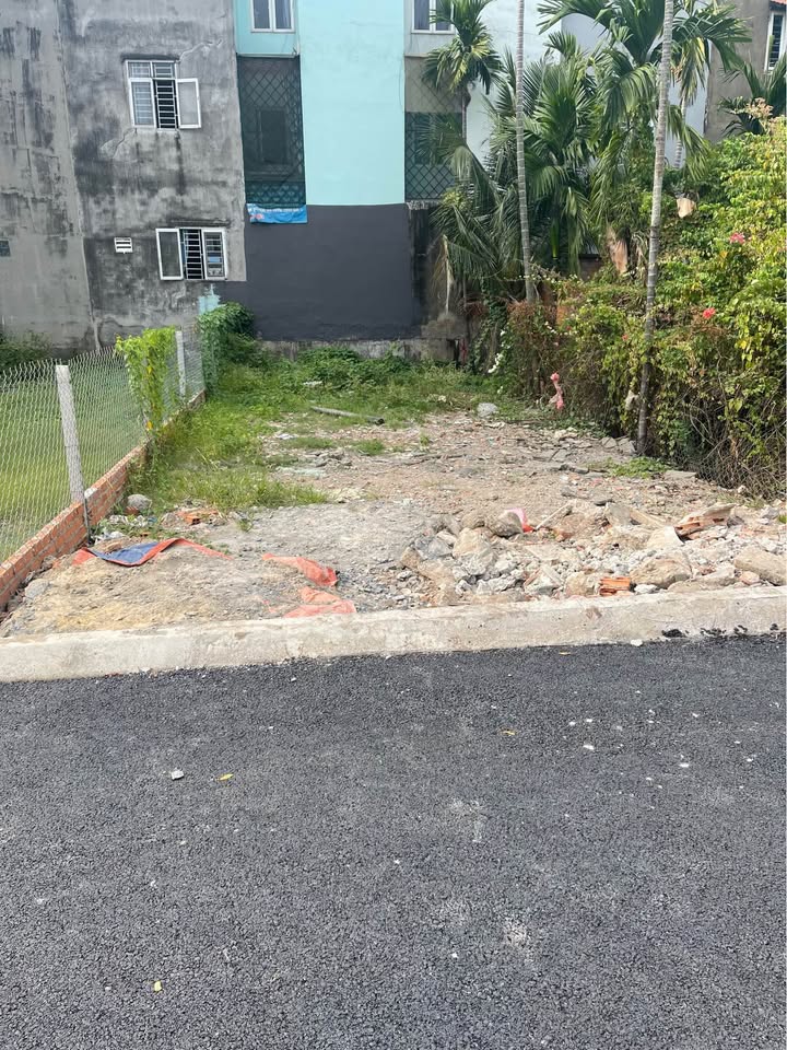 Đất Thổ Cư Đường TL37 Q12 - 400m² Sổ Đỏ, Hướng Đông Nam - Giá 4.5 Tỷ