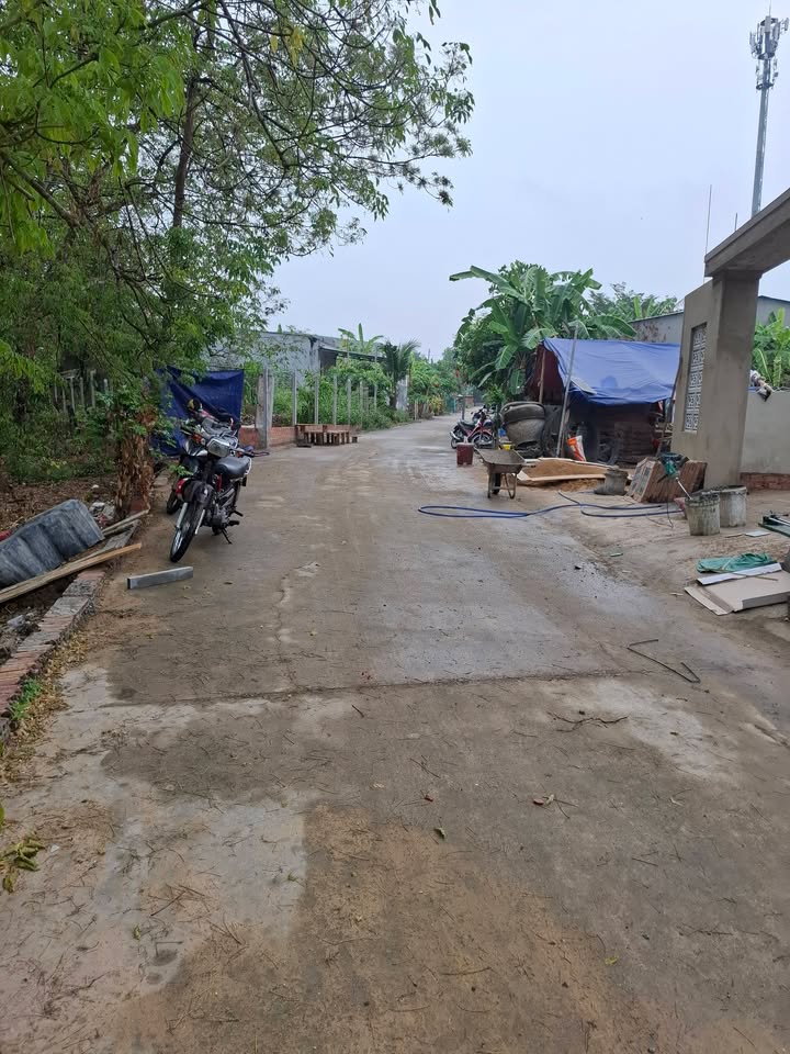 Nhà Gác Lửng 120m² Tại Bến Cát - Sổ Hồng TC100% - Giá 2 Tỷ Tốt Nhất