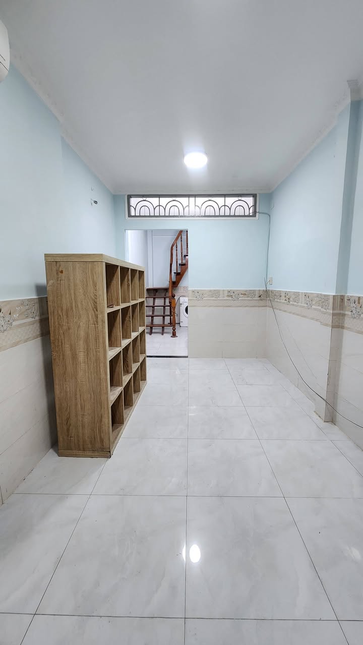 Cho thuê nhà hẻm Trần Đình Xu, Q1 - 30m² - 11 Triệu/tháng