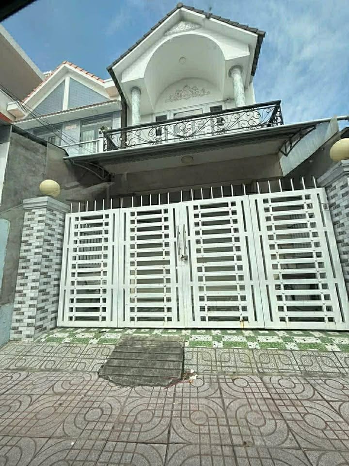 Nhà Mặt Tiền Đoàn Thị Nghiệp Mỹ Tho - 95m² Giá 8 Triệu - Sẵn Sàng Ở Ngay!