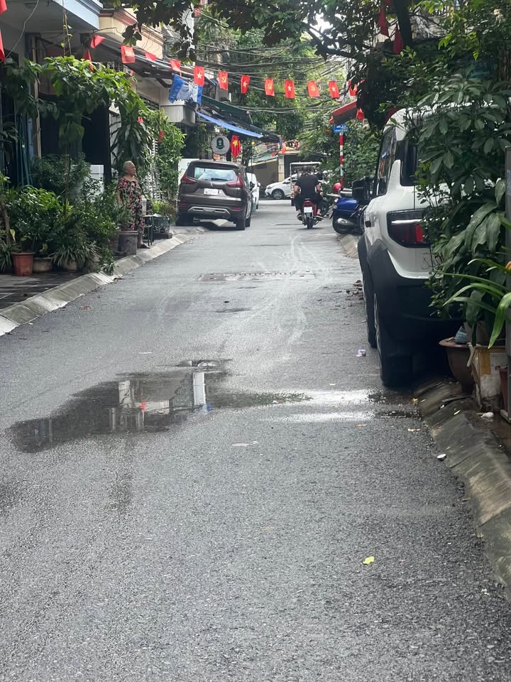 Nhà Phân Lô Kim Đồng 44m² MT 4m - Giá 17.6 Tỷ Ô Tô Vào Tận Nhà