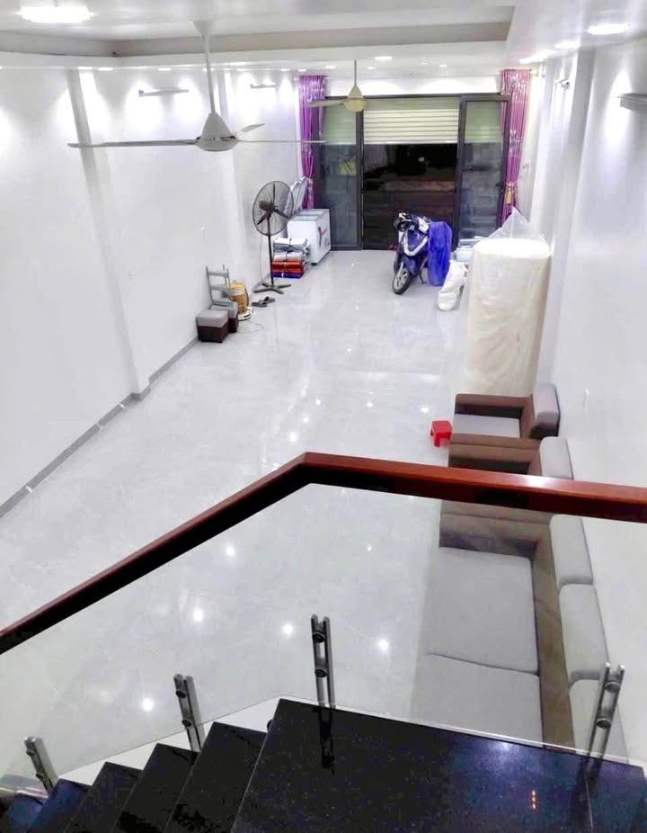 Nhà riêng KĐT Hòa Vượng 68m² 3,95 tỷ - Ô tô vào tận nhà