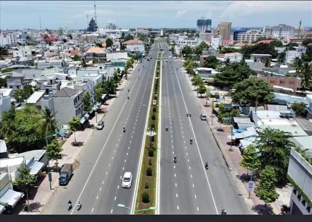 Nhà Phố Lê Duẩn Phan Thiết 69m² - Mặt Tiền Kinh Doanh, Đầu Tư Sinh Lời!