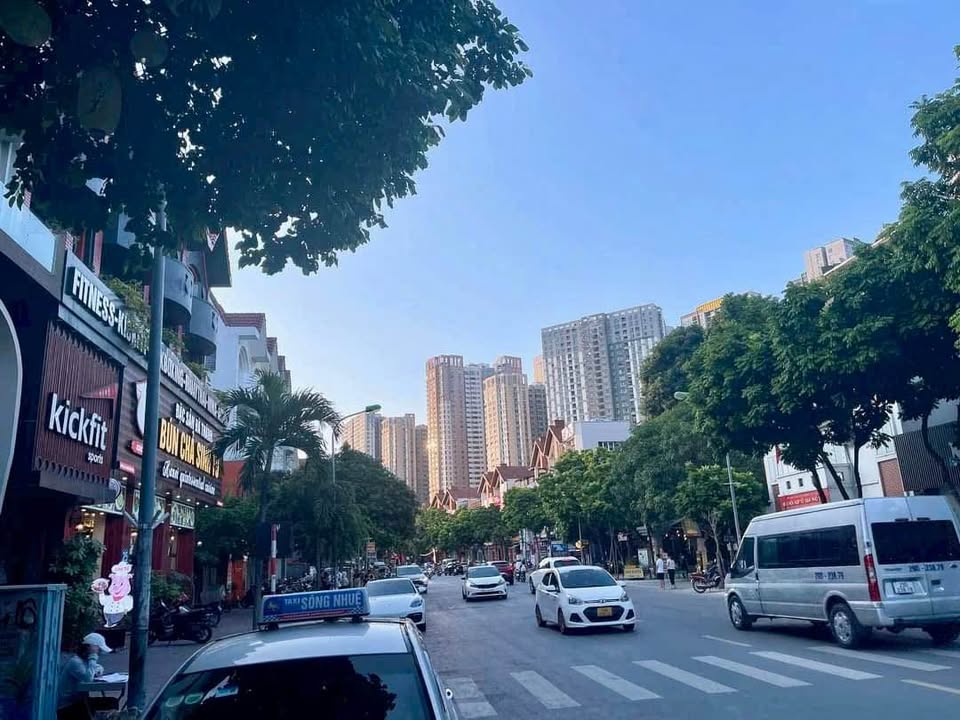 Biệt thự Mặt phố Nguyễn Văn Lộc, Hà Đông 155m² - Dòng tiền 130 triệu/tháng