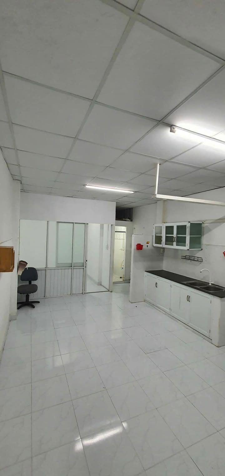Cho Thuê Nhà 42m² Sát Chợ Hiệp Bình, Thủ Đức - Giá 5 Triệu/Tháng