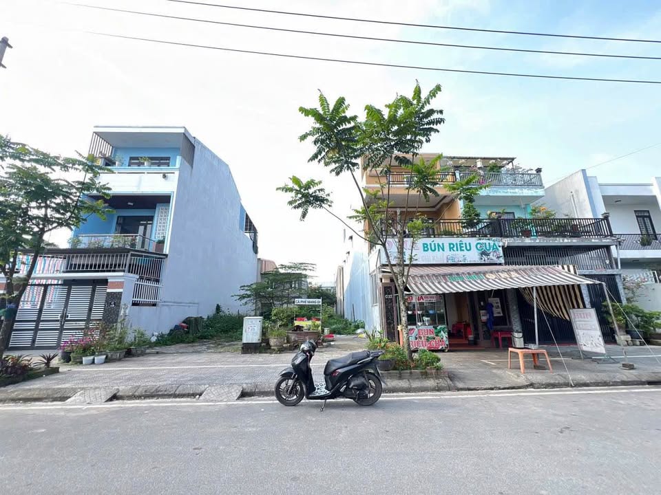 Nhà phố Tạ Hiện, Thuận Hóa 100m² - Mặt tiền kinh doanh đắc địa!