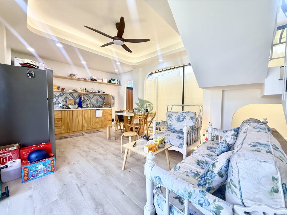 Thuê nhà Vĩnh Hòa Nha Trang 240m² giá 25 triệu - Full nội thất mới!