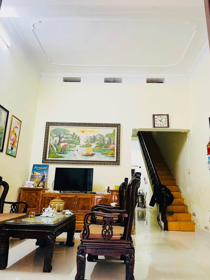 Nhà 2 Tầng Minh Khai, Hưng Yên - 82m² Thổ Cư, Kinh Doanh Tấp Nập