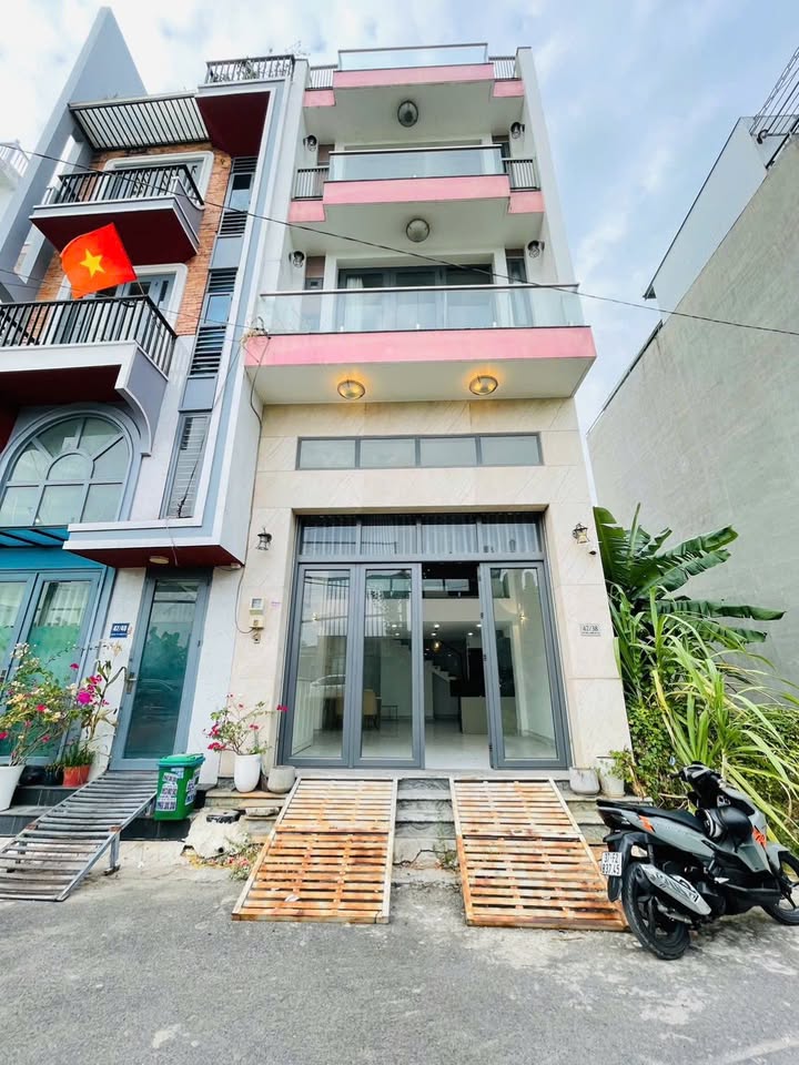 Nhà riêng Thạnh Lộc, Q12 6.6 tỷ - Ô tô vào tận nhà