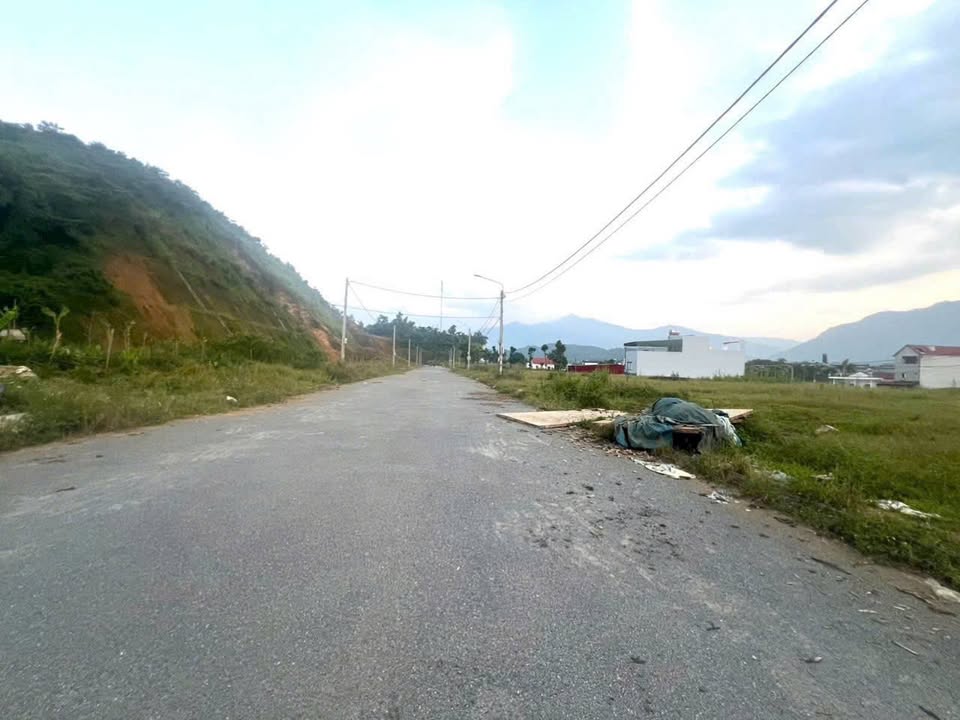 Bán Gấp 2 Lô Đất TĐC Bến Đền Lào Cai 250m² - Sổ Đỏ Sẵn Sàng