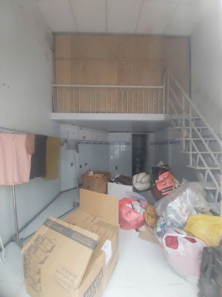 Nhà nguyên căn Hương lộ 2 Bình Tân 18m² giá 3.5 triệu - Sẵn sàng ở ngay!