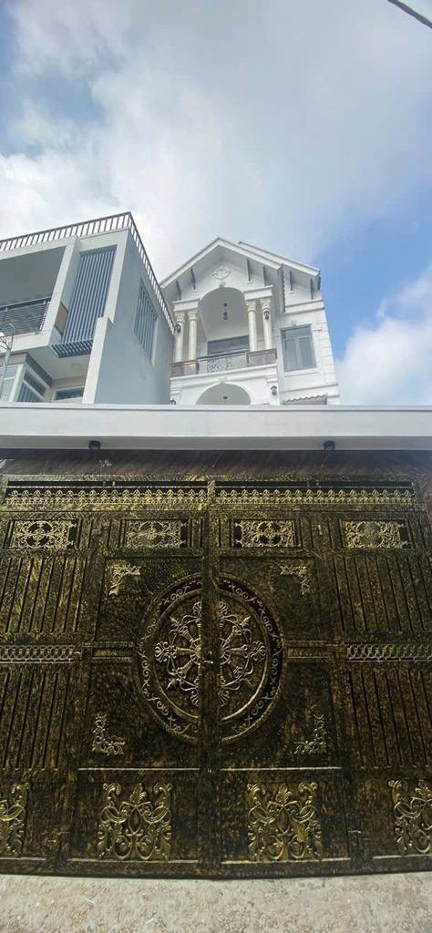 Nhà riêng Nguyễn Thị Búp, Q.12 100m² - Ô tô ngủ trong nhà!