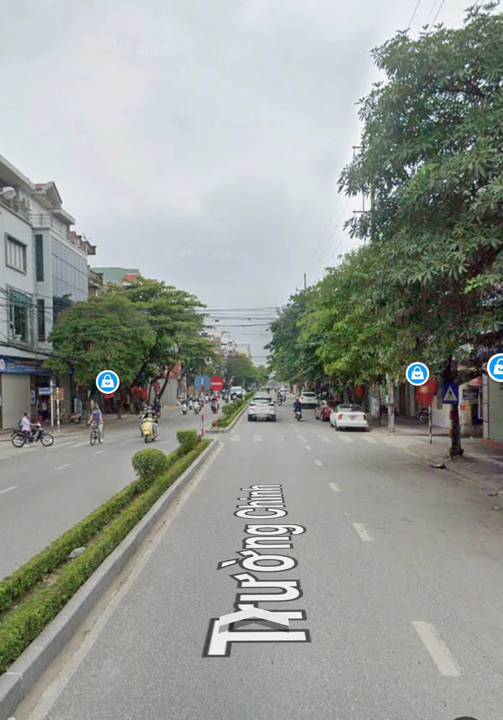 Nhà Mặt Tiền Trường Chinh, Nam Định - 73m², 2.5 Tầng, Lô Góc