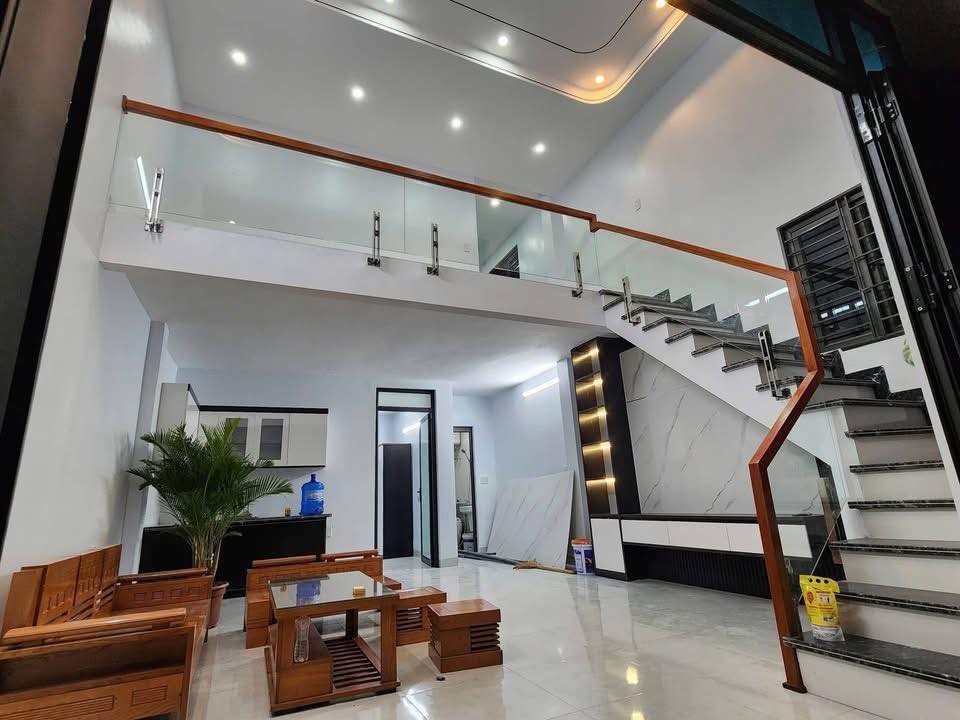 Nhà Gác Lửng Kiên Cố - 58m² Hướng Tây, Cẩm Phả - Giá 1.4 Tỷ