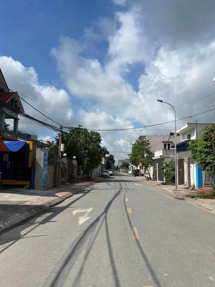 Nhà Phố Hoàng Thế Chung, An Dương 100m² - Mặt tiền kinh doanh đắc địa!