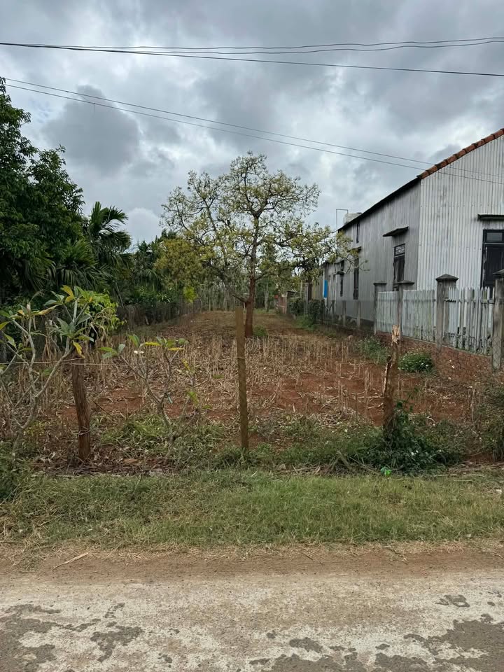 Đất thổ cư Ea Kmút 470m² giá 658 triệu - Sổ hồng chính chủ!