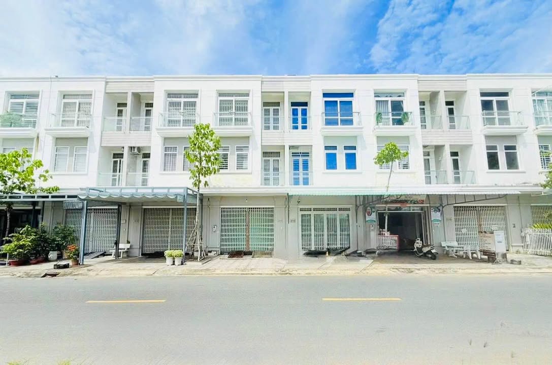 Nhà Phố Khu Đô Thị Tây Bắc Rạch Giá 100m² - Đầu tư sinh lời ngay!