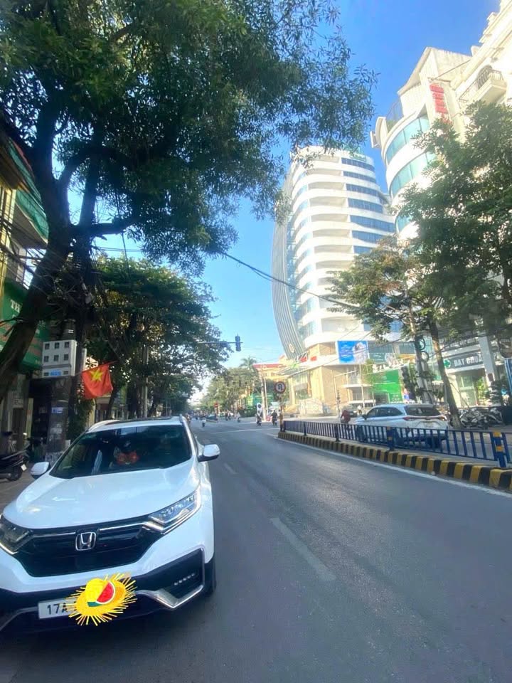 Mặt Tiền Kinh Doanh Quang Trung, TP Thái Bình - Tặng Nhà, 100m², Giá Đầu Tư