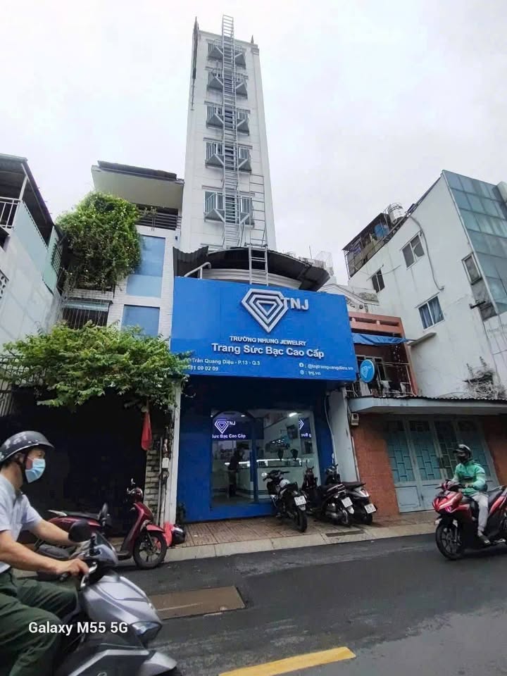 Tòa nhà Trần Quang Diệu, Q3 62m² - Đầu tư sinh lời ngay 70 triệu/tháng!