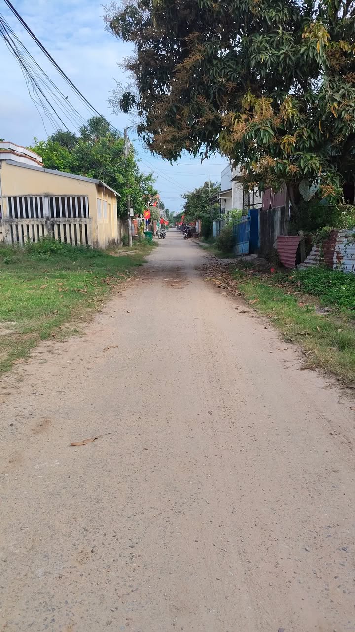 Đất nền Bình Thạnh, Bình Sơn 300m² - Đất thổ cư 100%, Sổ đỏ chính chủ!