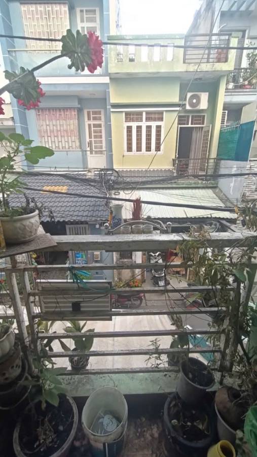 Nhà Bình Tân 95m² giá 5.x tỷ – Ô tô vào tận nhà, Sổ hồng sẵn!