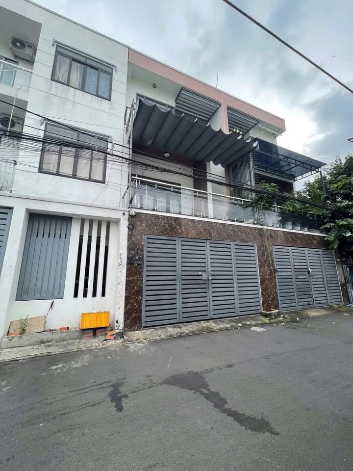 Nhà riêng Phường Phú Hòa, TDM 15 triệu - Full nội thất, sân ô tô!