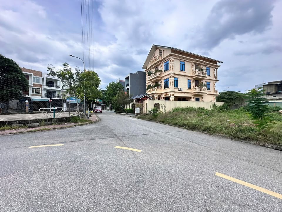 Bán Đất KĐT Minh Phương Việt Trì 186.2m² - Mặt Tiền 9m View Thoáng