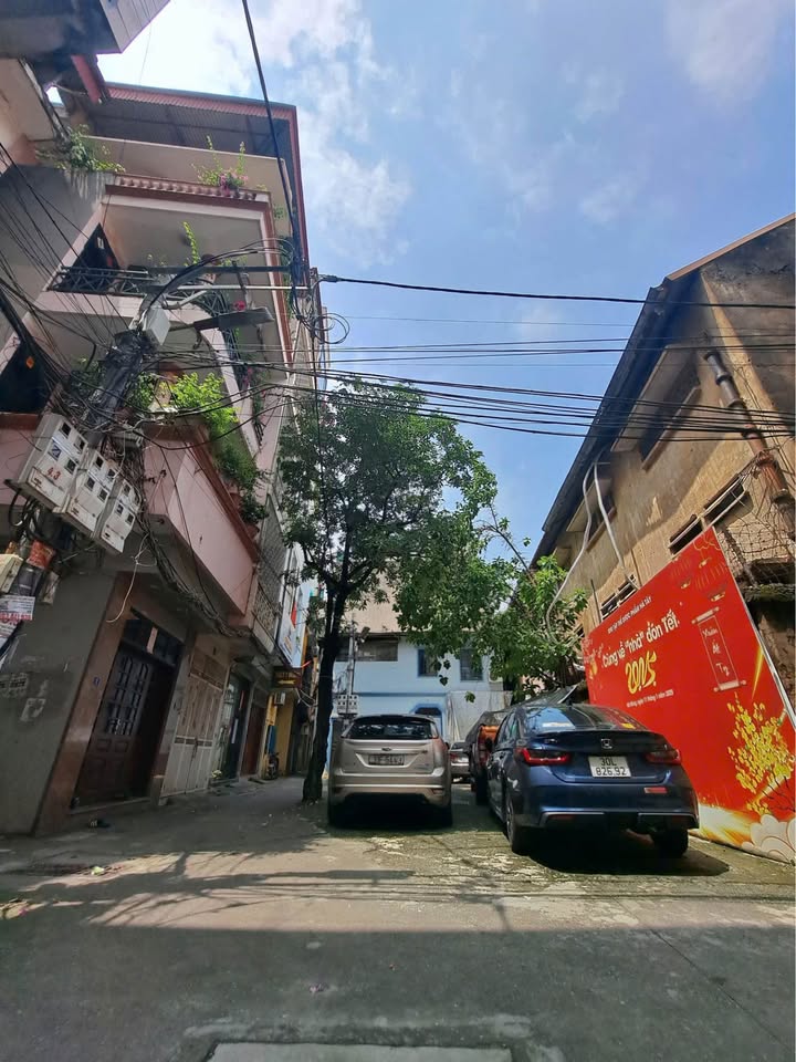 Nhà 5 Tầng Nguyễn Viết Xuân, Hà Đông - 40m² Sổ Đỏ Chính Chủ, Giá 11 Tỷ