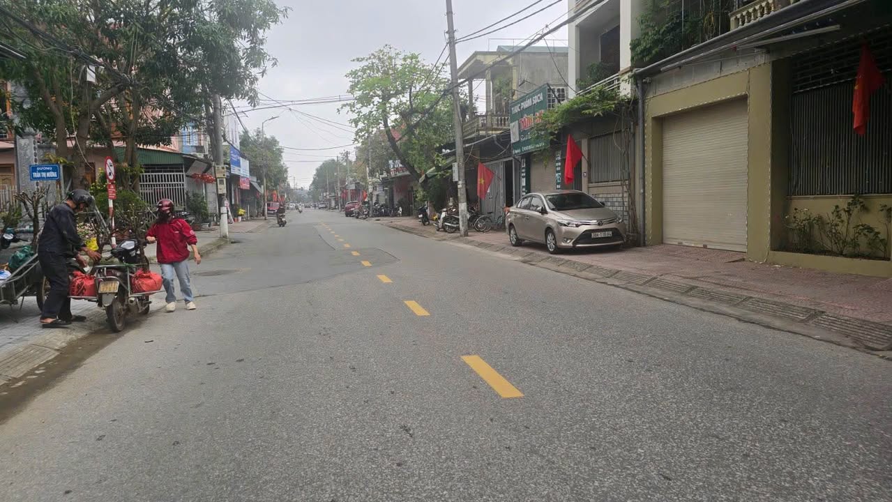 Mặt Tiền Kinh Doanh Nguyễn Huy Tự, Hà Tĩnh - 196m²