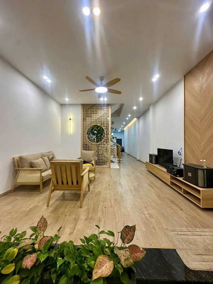 Nhà riêng Nguyễn Đổng Chi, Hải Châu 81m² - Sẵn sàng ở ngay!