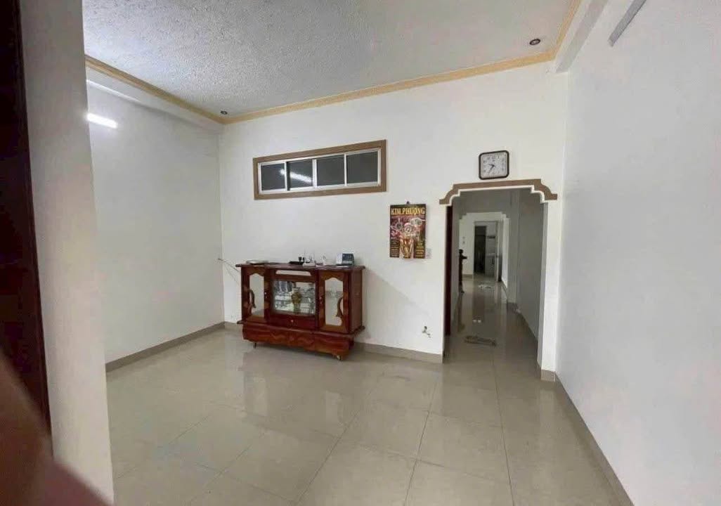 Bán nhà Nguyễn Hội Phan Thiết 93m² giá 2 tỷ - Sổ hồng sẵn!