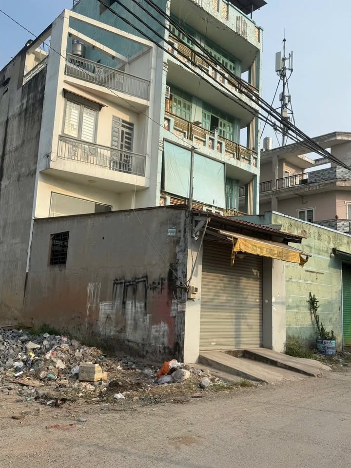 Nhà 3PN 2 Lầu, Sân Oto, Bình Tân - 7 Triệu/Tháng