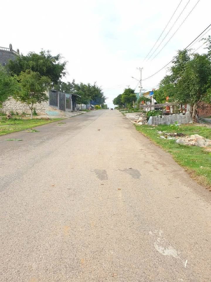 Đất mặt tiền Nguyễn Lương Bằng 520m² - Sổ đỏ chính chủ, tiềm năng cực lớn!