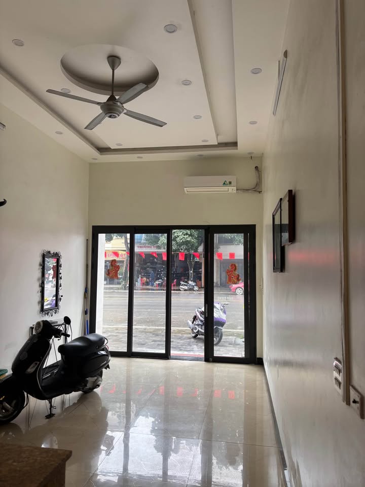 Nhà phố 3 tầng Đại lộ Nguyễn Thái Học, Yên Bái 70.78m² - Vị trí đắc địa!