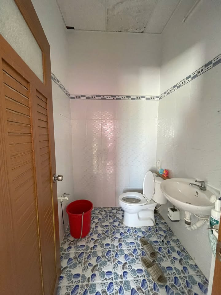 Nhà phố KDC Bến xe Rạch Sỏi, Rạch Giá 100m² - Ô tô vào tận nhà!