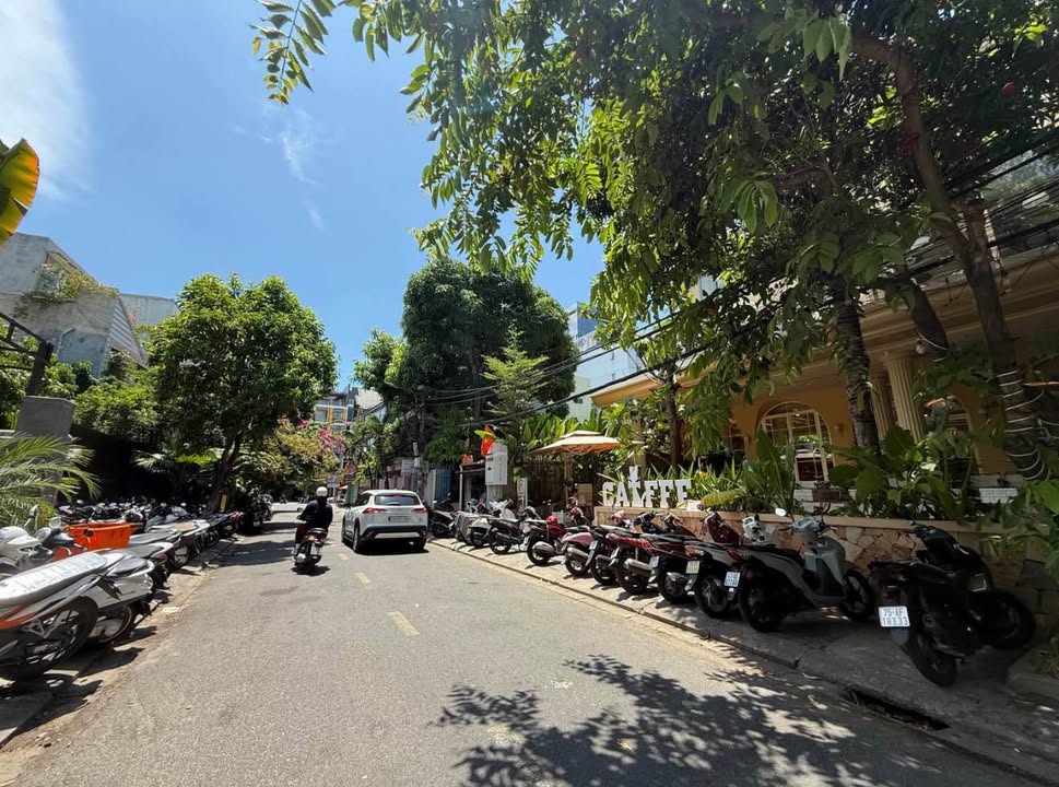 Nhà Mặt Tiền Nguyễn Thiện Thuật, Hải Châu - Kinh Doanh Đỉnh Cao, 105m²