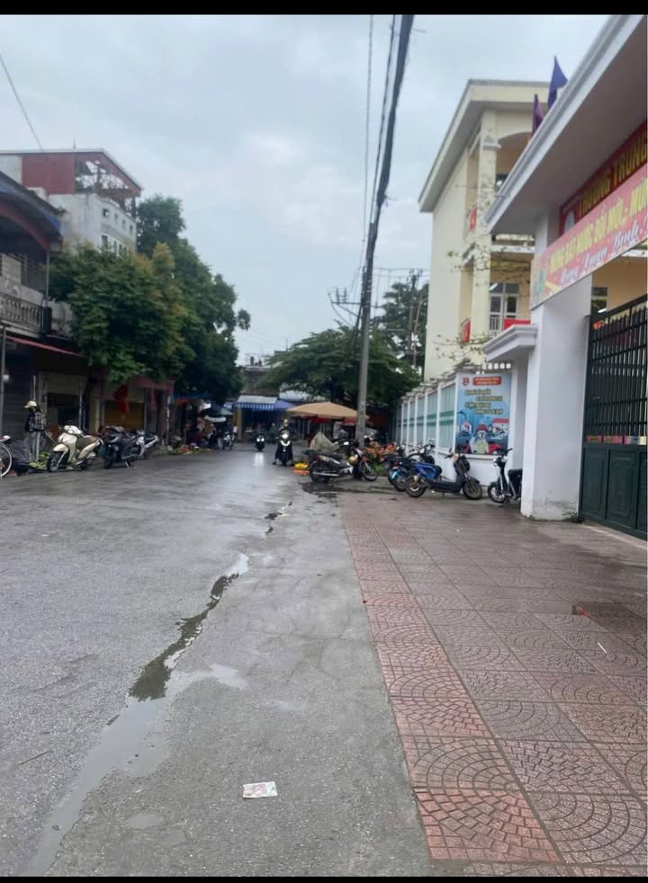 Nhà riêng Kiến An 100m² - Sẵn sàng ở ngay, ô tô vào tận nhà!