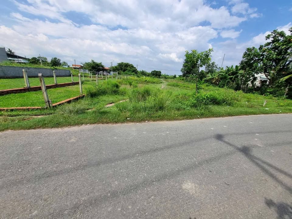 Đất nền Củ Chi 140m² giá 1.7 tỷ - Sổ đỏ chính chủ!